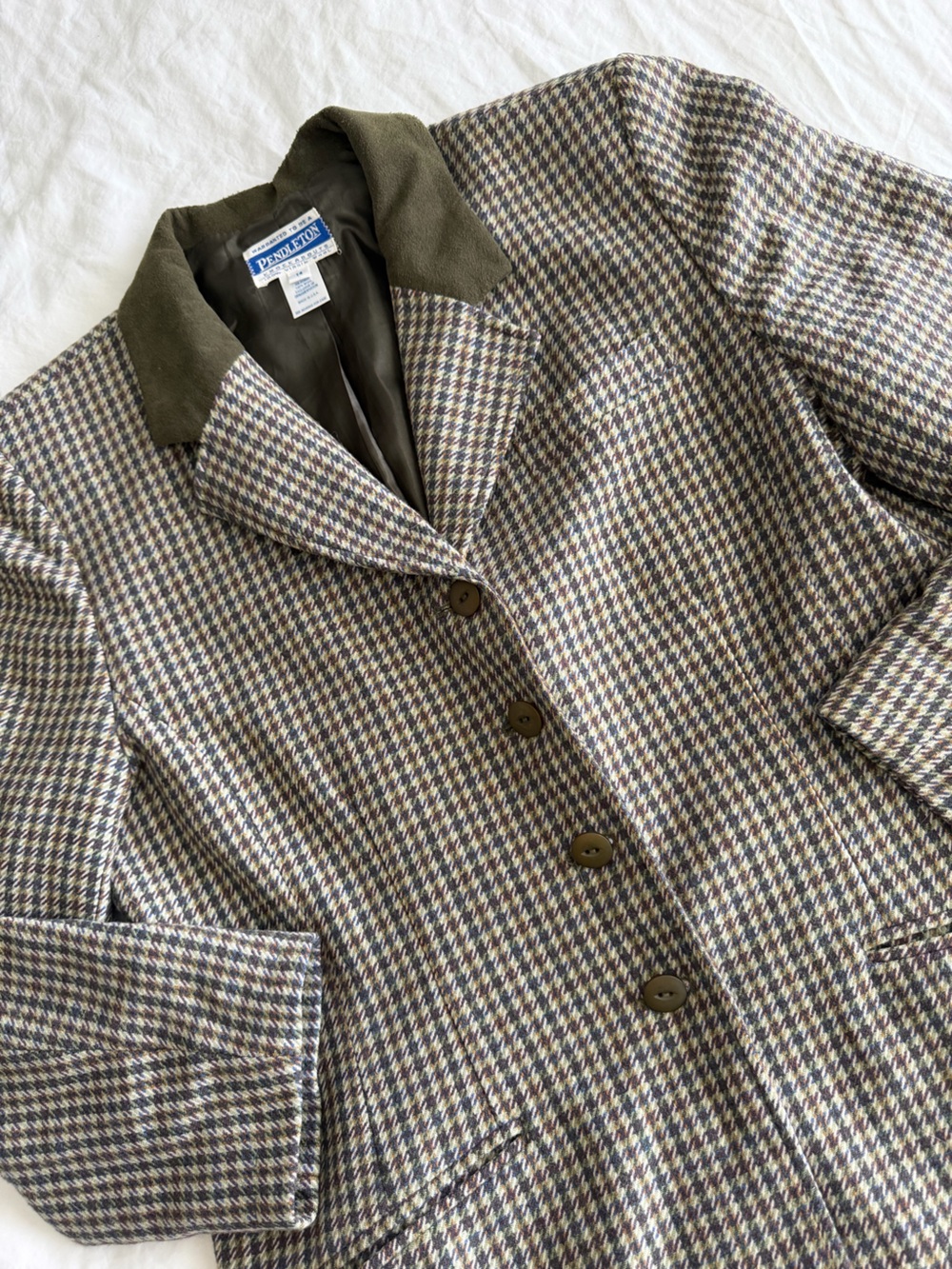 Vintage Pendleton Tweed Houndstooth Blazer with Olive Green Collar - 100% Wool - Picture 2 of 11